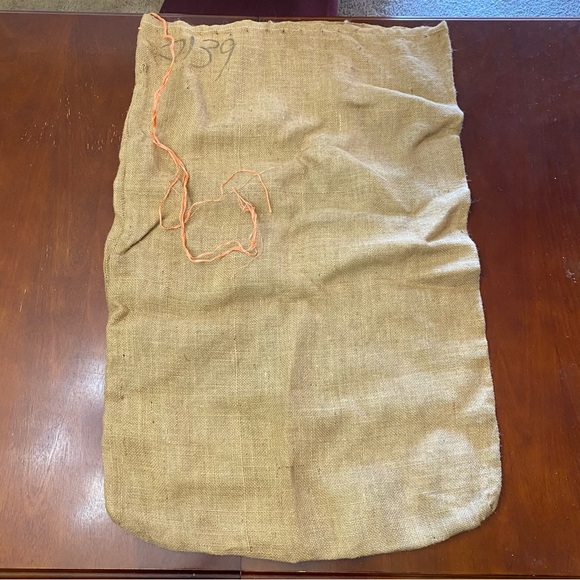 Burlap Sack from Belize Cacao beans - Picture 2 of 4